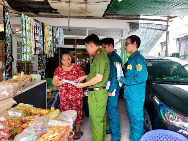 TPHCM: Xử lý dứt điểm 'chuồng cọp', đình chỉ, xử lý nghiêm nếu vi phạm- Ảnh 1. TPHCM: Xử lý dứt điểm 'chuồng cọp', đình chỉ, xử lý nghiêm nếu vi phạm- Ảnh 1.
