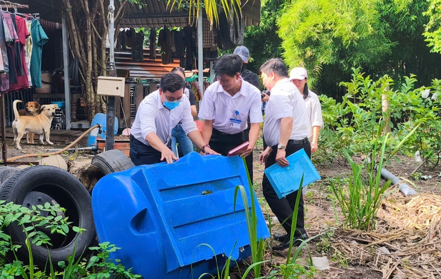 Viện trưởng Viện Pasteur TPHCM: 'Không thể xem nhẹ sốt xuất huyết'- Ảnh 6. Viện trưởng Viện Pasteur TPHCM: 'Không thể xem nhẹ sốt xuất huyết'- Ảnh 6.