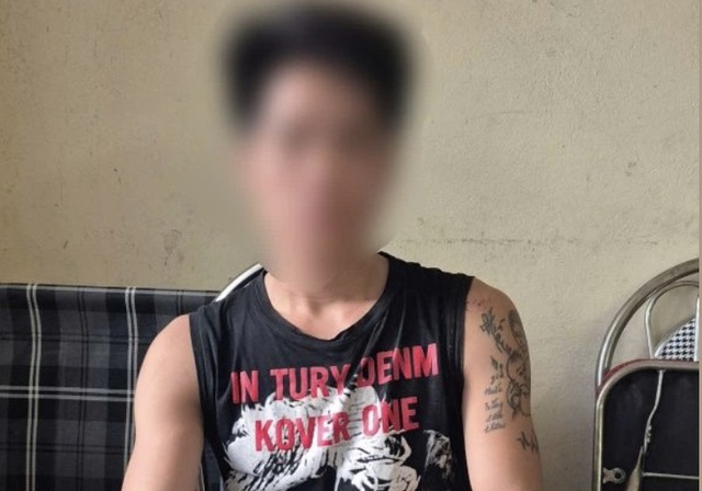 Mượn điện thoại bạn nhậu, lợi dụng lúc say lén bán kiếm tiền- Ảnh 1. Mượn điện thoại bạn nhậu, lợi dụng lúc say lén bán kiếm tiền- Ảnh 1.