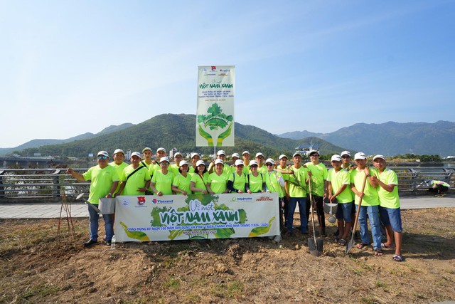 CSA 2025 vinh danh Imexpharm vì hành trình bền vững cho cộng đồng và môi trường- Ảnh 3. CSA 2025 vinh danh Imexpharm vì hành trình bền vững cho cộng đồng và môi trường- Ảnh 3.