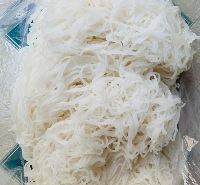 Bún để qua đêm có vị chua nhẹ: Ăn được hay nên bỏ?- Ảnh 1. Bún để qua đêm có vị chua nhẹ: Ăn được hay nên bỏ?- Ảnh 1.