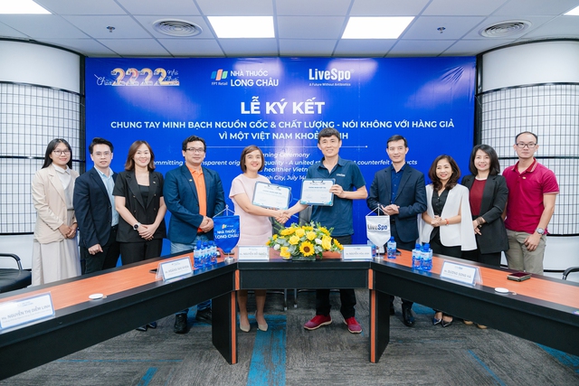 Long Châu bắt tay các nhãn hàng lớn xây dựng 'liên minh minh bạch' vì một Việt Nam khỏe mạnh- Ảnh 5. Long Châu bắt tay các nhãn hàng lớn xây dựng 'liên minh minh bạch' vì một Việt Nam khỏe mạnh- Ảnh 5.