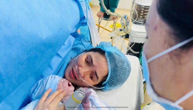 Em bé thứ 8 được thông tim xuyên bào thai thành công đã chào đời khỏe mạnh- Ảnh 4. Em bé thứ 8 được thông tim xuyên bào thai thành công đã chào đời khỏe mạnh- Ảnh 4.