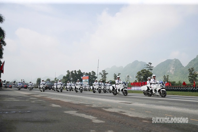 Toàn cảnh Tổng hợp luyện diễu binh, diễu hành kỷ niệm 80 năm Quốc khánh 2/9- Ảnh 18. Toàn cảnh Tổng hợp luyện diễu binh, diễu hành kỷ niệm 80 năm Quốc khánh 2/9- Ảnh 18.
