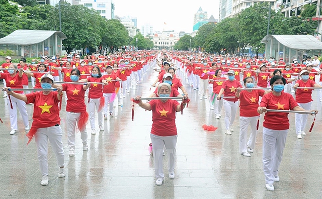 ‘Bức tranh’ dân số TPHCM hiện nay ra sao?- Ảnh 1.