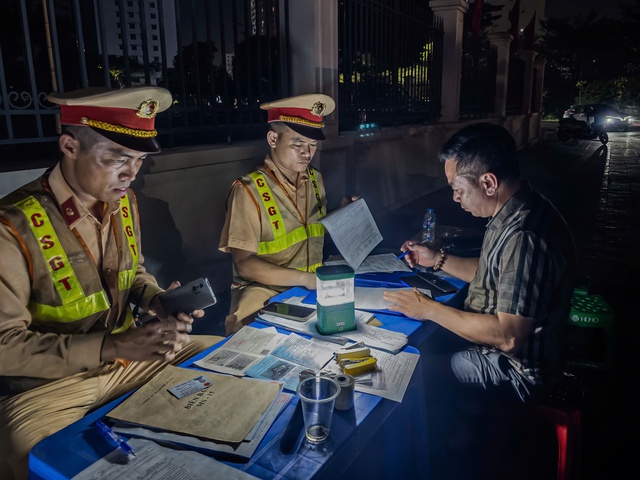 Hà Nội: 6 tháng đầu năm tai nạn giảm, vi phạm giao thông vẫn ở mức cao- Ảnh 2. Hà Nội: 6 tháng đầu năm tai nạn giảm, vi phạm giao thông vẫn ở mức cao- Ảnh 2.
