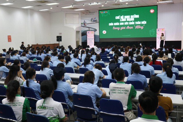 Hội thảo nâng cao nhận thức chăm sóc sức khỏe chủ động cho 200 công nhân nữ- Ảnh 3.