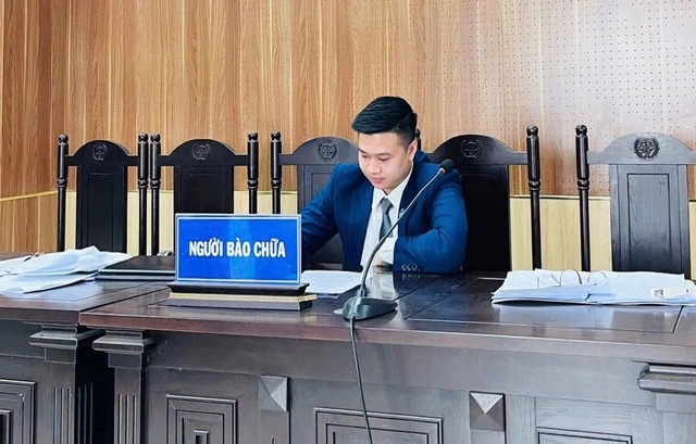 Ai sẽ phải chịu trách nhiệm khi cây đổ đè trúng ô tô sau dông lớn?- Ảnh 2.