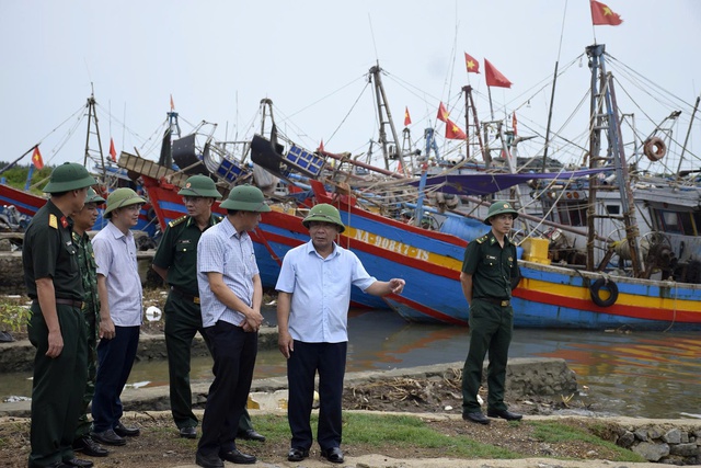 Nghệ An căng mình ứng phó bão số 3, sẵn sàng kích hoạt phương án sơ tán dân- Ảnh 1.