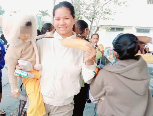 Những chiếc bánh mì ‘đặc biệt’ trong bệnh viện vùng cao- Ảnh 6. Những chiếc bánh mì ‘đặc biệt’ trong bệnh viện vùng cao- Ảnh 6.