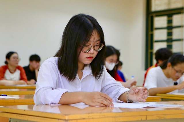 Lời giải nào cho bài toán áp lực và hiệu quả của Chương trình GDPT mới?- Ảnh 1.