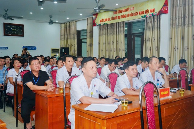 Tập huấn kiến thức an ninh mạng và phòng, chống tội phạm sử dụng công nghệ cao- Ảnh 1. Tập huấn kiến thức an ninh mạng và phòng, chống tội phạm sử dụng công nghệ cao- Ảnh 1.