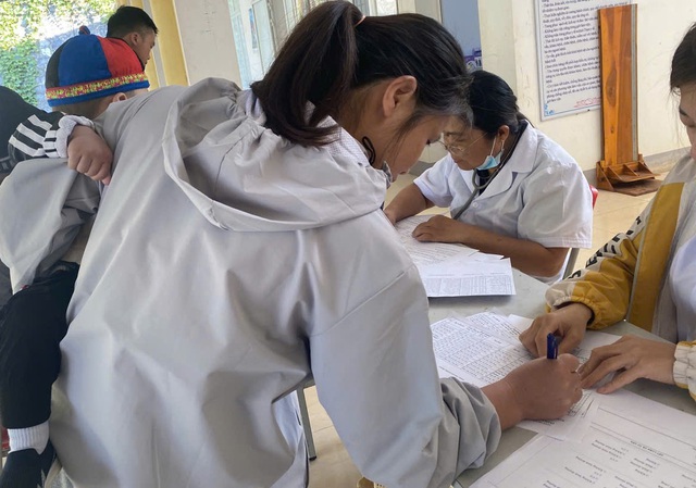 Tăng cường chăm sóc sức khỏe dinh dưỡng cho trẻ em dân tộc thiểu số tại xã Yên Hoa, tỉnh Tuyên Quang- Ảnh 1. Tăng cường chăm sóc sức khỏe dinh dưỡng cho trẻ em dân tộc thiểu số tại xã Yên Hoa, tỉnh Tuyên Quang- Ảnh 1.