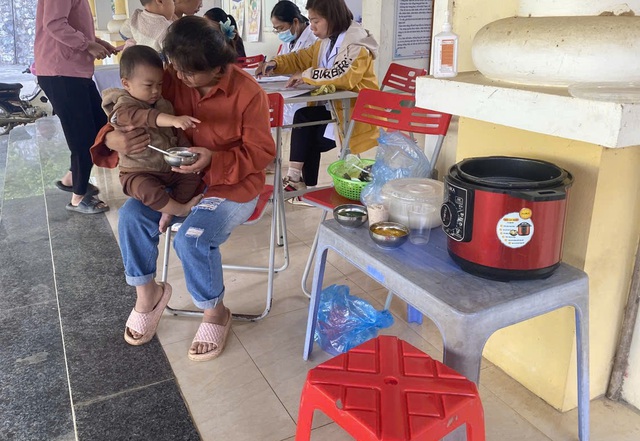 Tăng cường chăm sóc sức khỏe dinh dưỡng cho trẻ em dân tộc thiểu số tại xã Yên Hoa, tỉnh Tuyên Quang- Ảnh 2. Tăng cường chăm sóc sức khỏe dinh dưỡng cho trẻ em dân tộc thiểu số tại xã Yên Hoa, tỉnh Tuyên Quang- Ảnh 2.