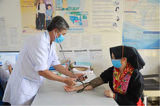 Mở rộng mô hình y tế lưu động và tư vấn dinh dưỡng tại thôn bản vùng dân tộc thiểu số- Ảnh 5. Mở rộng mô hình y tế lưu động và tư vấn dinh dưỡng tại thôn bản vùng dân tộc thiểu số- Ảnh 5.