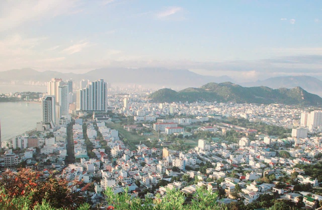 Khánh Hòa gỡ 3 điểm nghẽn lớn, hướng tới thành phố trực thuộc Trung ương vào 2030- Ảnh 4.