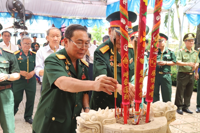 Hành trình về nguồn tri ân hơn 9.000 liệt sĩ Quân dân y miền Đông Nam Bộ- Ảnh 2.