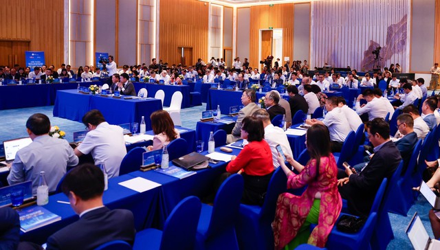 Khánh Hòa gỡ 3 điểm nghẽn lớn, hướng tới thành phố trực thuộc Trung ương vào 2030- Ảnh 3.