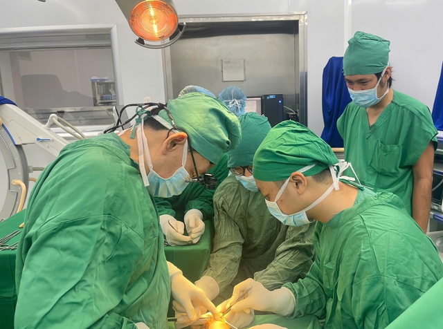 Đoàn chuyên gia TPHCM hỗ trợ chấn thương chỉnh hình tại Khánh Hòa- Ảnh 1. Đoàn chuyên gia TPHCM hỗ trợ chấn thương chỉnh hình tại Khánh Hòa- Ảnh 1.