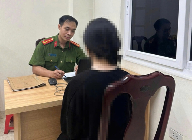 Bị đe dọa, nam sinh tự nhốt mình trong khách sạn, nhắn tin nhờ gia đình chuyển 250 triệu đồng- Ảnh 1.