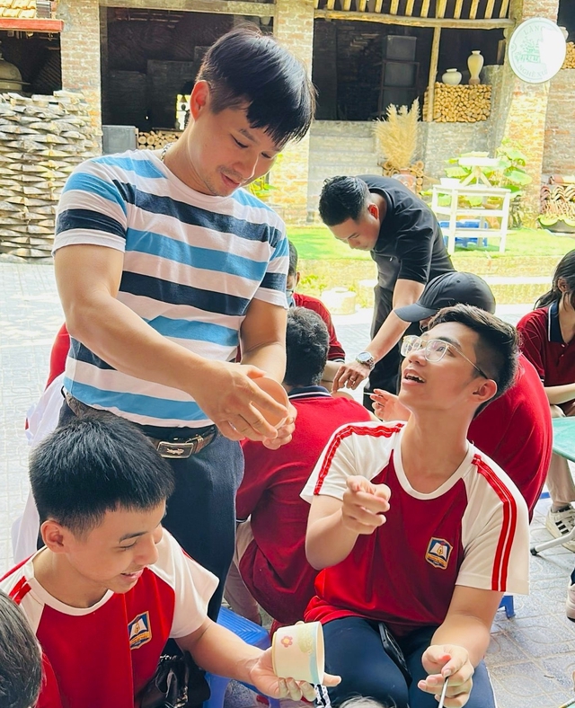 Lời giải nào cho bài toán áp lực và hiệu quả của Chương trình GDPT mới?- Ảnh 2.