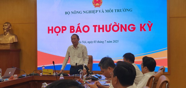 Loạt vấn đề ‘nóng’ đặt ra tại họp báo Bộ Nông nghiệp và Môi trường- Ảnh 2.