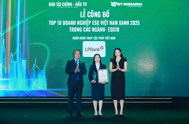 LPBank liên tiếp giành 2 giải thưởng ESG danh giá, khẳng định vị thế tài chính bền vững- Ảnh 2.