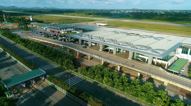 Tăng toa tàu, chia lửa giao thông khi sân bay Vinh tạm dừng hoạt động- Ảnh 2.