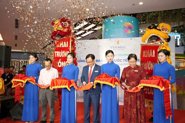 Vinmec khai trương phòng khám đa khoa quốc tế hiện đại tại Vinhomes Grand Park- Ảnh 1.