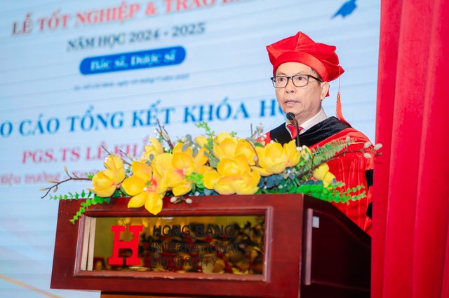 Lễ tốt nghiệp đầy cảm xúc tại Đại học Quốc tế Hồng Bàng: Tuyên thệ y đức, tri ân và hàng loạt thành tích rực rỡ- Ảnh 1. Lễ tốt nghiệp đầy cảm xúc tại Đại học Quốc tế Hồng Bàng: Tuyên thệ y đức, tri ân và hàng loạt thành tích rực rỡ- Ảnh 1.