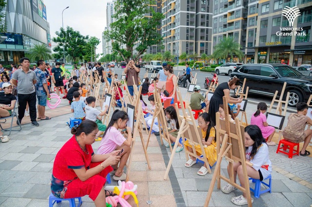 Kế cận 2 sân bay, trung tâm TPHCM mới: Vinhomes Grand Park 'cất cánh' cùng sóng đầu tư phía Đông- Ảnh 3.