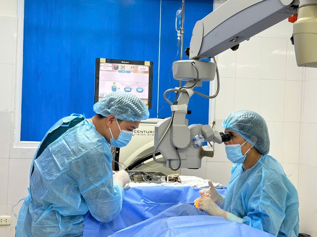 Giải pháp đột phá tìm lại thị lực tuổi thanh xuân cho người bệnh đục thủy tinh thể- Ảnh 3. Giải pháp đột phá tìm lại thị lực tuổi thanh xuân cho người bệnh đục thủy tinh thể- Ảnh 3.