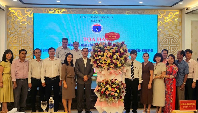 TP Huế triển khai nhiều giải pháp để tiếp tục nâng cao chất lượng dân số- Ảnh 3. TP Huế triển khai nhiều giải pháp để tiếp tục nâng cao chất lượng dân số- Ảnh 3.