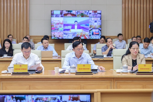 Thủ tướng yêu cầu chú trọng tái định cư, giải phóng mặt bằng cho các dự án đường sắt- Ảnh 3. Thủ tướng yêu cầu chú trọng tái định cư, giải phóng mặt bằng cho các dự án đường sắt- Ảnh 3.