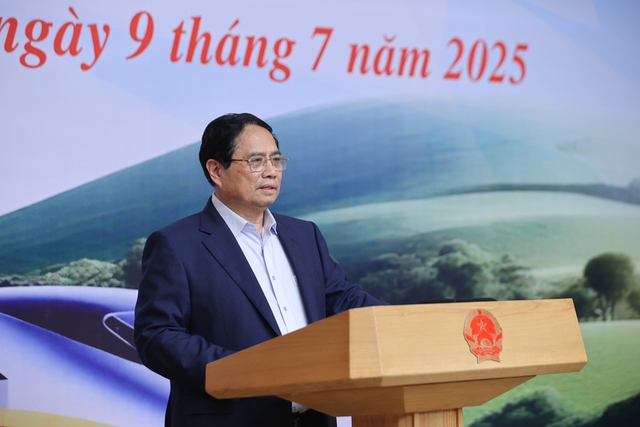 Thủ tướng yêu cầu chú trọng tái định cư, giải phóng mặt bằng cho các dự án đường sắt- Ảnh 2. Thủ tướng yêu cầu chú trọng tái định cư, giải phóng mặt bằng cho các dự án đường sắt- Ảnh 2.