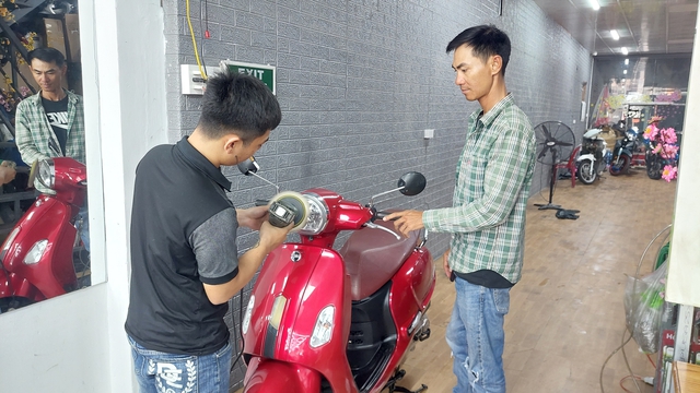 ‘Công thức hỗ trợ’ của ông chủ cửa hàng xe cũ dành cho sinh viên nhập học tại TPHCM- Ảnh 1. ‘Công thức hỗ trợ’ của ông chủ cửa hàng xe cũ dành cho sinh viên nhập học tại TPHCM- Ảnh 1.