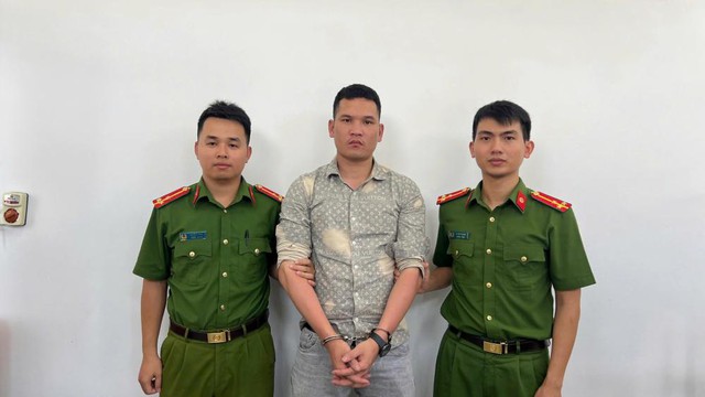 Bắt đối tượng gây tai nạn làm cháu bé thương tật 80% rồi bỏ trốn- Ảnh 1. Bắt đối tượng gây tai nạn làm cháu bé thương tật 80% rồi bỏ trốn- Ảnh 1.