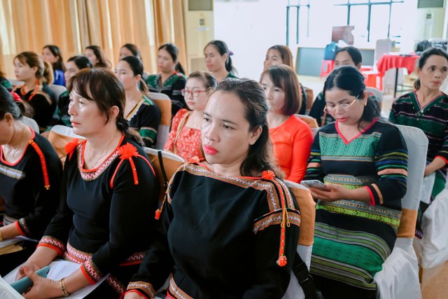 Chung tay hỗ trợ thiết thực giúp phát triển mạng lưới cô đỡ thôn, bản- Ảnh 1.