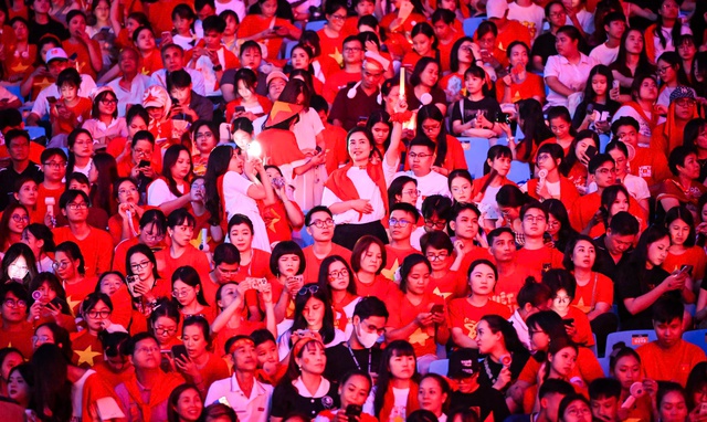 Những khoảnh khắc vô cùng ấn tượng tại concert 'Tổ quốc trong tim'- Ảnh 3.