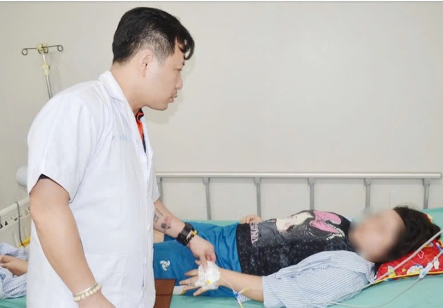 Hút thuốc lá điện tử thụ động, nữ sinh lớp 10 bị tổn thương não khó phục hồi- Ảnh 2. Hút thuốc lá điện tử thụ động, nữ sinh lớp 10 bị tổn thương não khó phục hồi- Ảnh 2.
