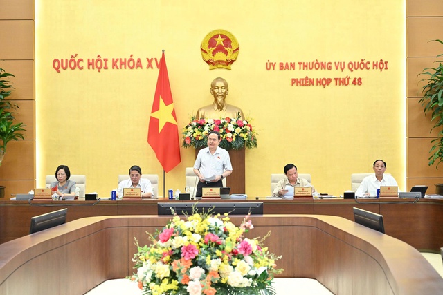 UBTVQH xem xét, cho ý kiến nhiều luật, nghị quyết trình Quốc hội thông qua tại Kỳ họp thứ 10- Ảnh 1.