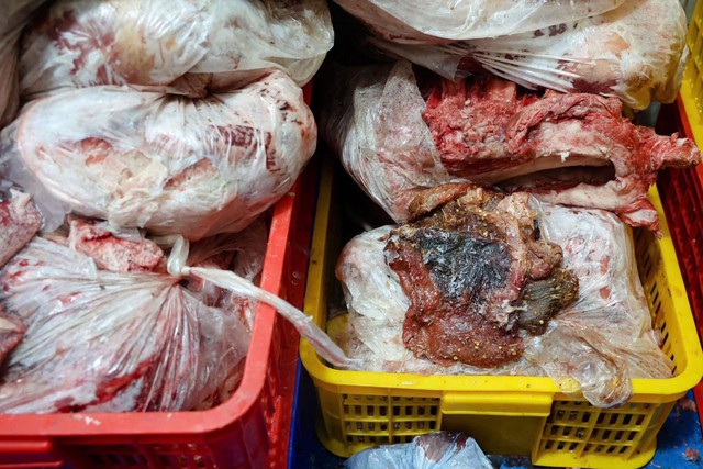 Hàng tấn 'thịt trâu gác bếp' được làm từ nguyên liệu không rõ nguồn gốc- Ảnh 2.