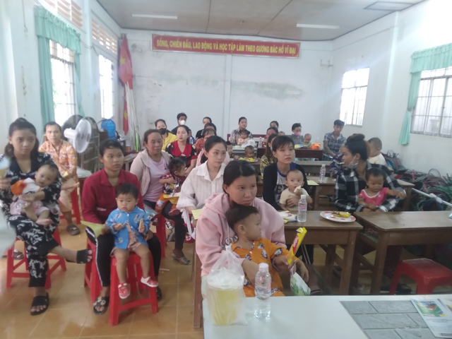 Hướng dẫn thực hành ăn dặm khoa học cho trẻ 6-24 tháng tuổi- Ảnh 1.
