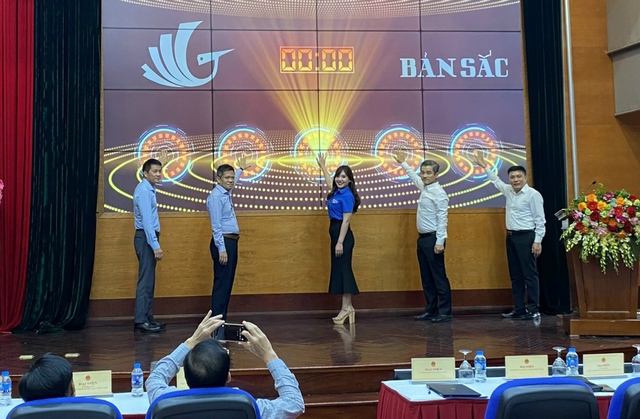 Khơi nguồn tự hào dân tộc qua cuộc thi "Bản sắc"- Ảnh 1.