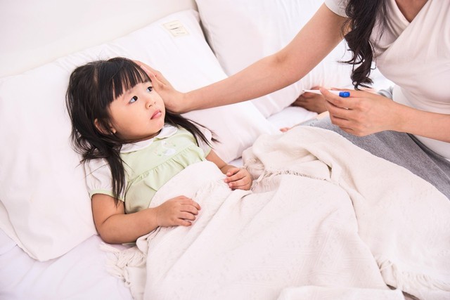6 hiểu lầm khi chăm sóc trẻ bị viêm mũi họng và cách xử lý đúng- Ảnh 1.