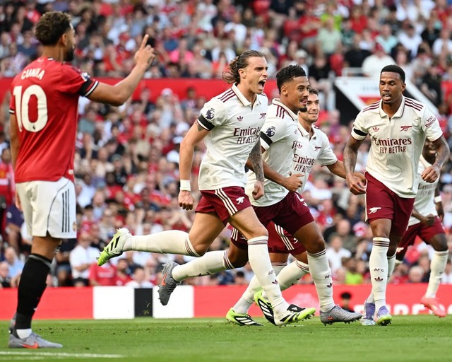 Arsenal đánh bại Manchester United ngay tại thánh địa Old Trafford- Ảnh 1.