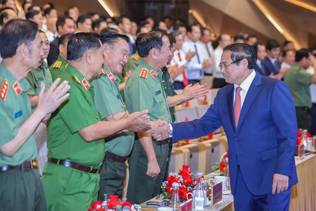 80 năm Công an nhân dân Việt Nam với sự nghiệp xây dựng và phát triển kinh tế - xã hội của đất nước- Ảnh 1. 80 năm Công an nhân dân Việt Nam với sự nghiệp xây dựng và phát triển kinh tế - xã hội của đất nước- Ảnh 1.