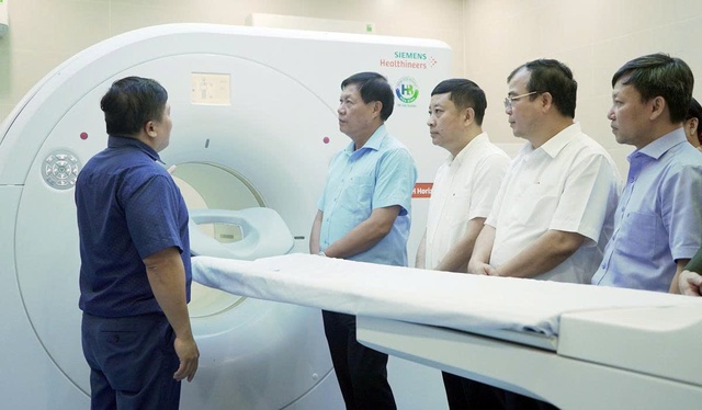 Nhiều kết quả nổi bật của ngành Y tế trong công tác chuyên môn giai đoạn 2020-2025- Ảnh 3. Nhiều kết quả nổi bật của ngành Y tế trong công tác chuyên môn giai đoạn 2020-2025- Ảnh 3.