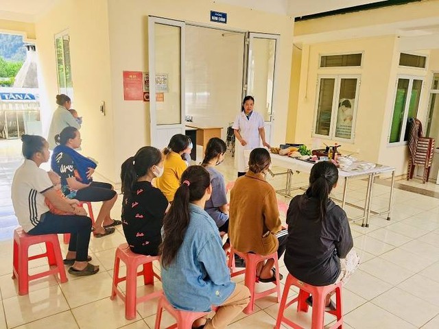 Khi người có uy tín trong cộng đồng trở thành ‘cầu nối sức khỏe’ ở vùng dân tộc thiểu số- Ảnh 1.