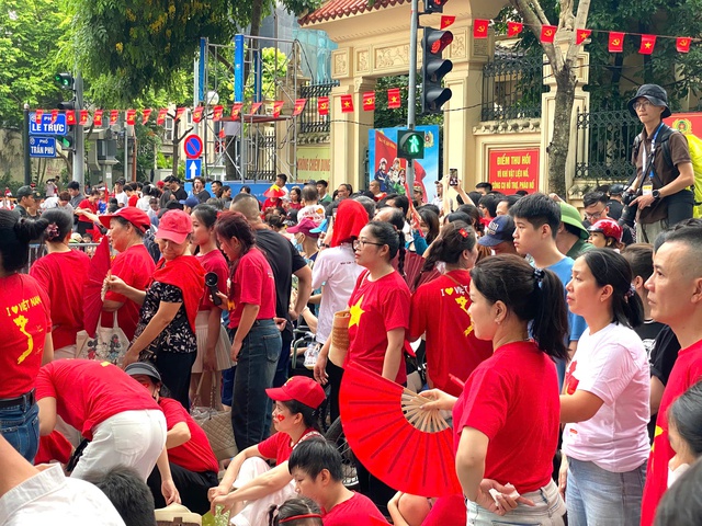 Hình ảnh mới nhất về các khối diễu binh, diễu hành tập kết vào vị trí trước giờ tổng hợp luyện- Ảnh 12.